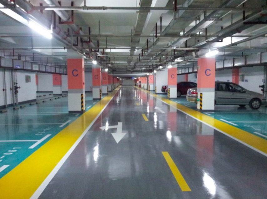 停車場(chǎng)洗地機(jī)如何選購(gòu)，22年洗地機(jī)行業(yè)經(jīng)理人告訴你.png